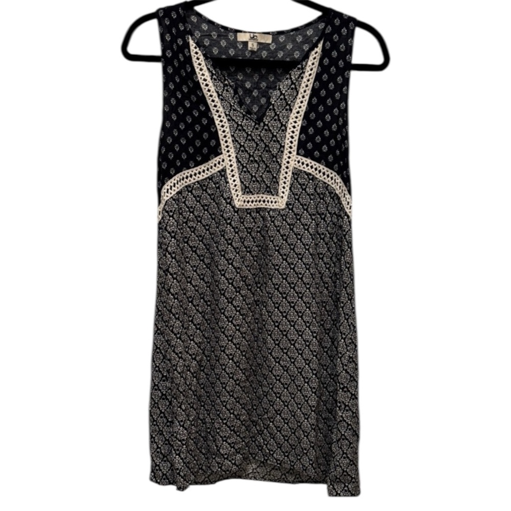 Ya Los Angeles Charcoal and White Floral Dress Size Small